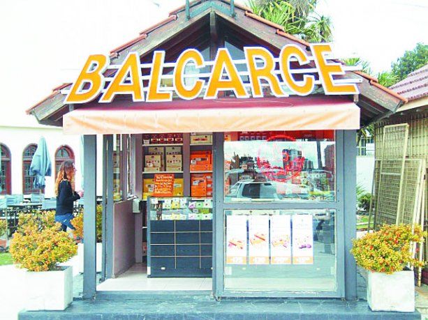 Deuda. Balcarce SA tiene un pasivo bancario de $12
