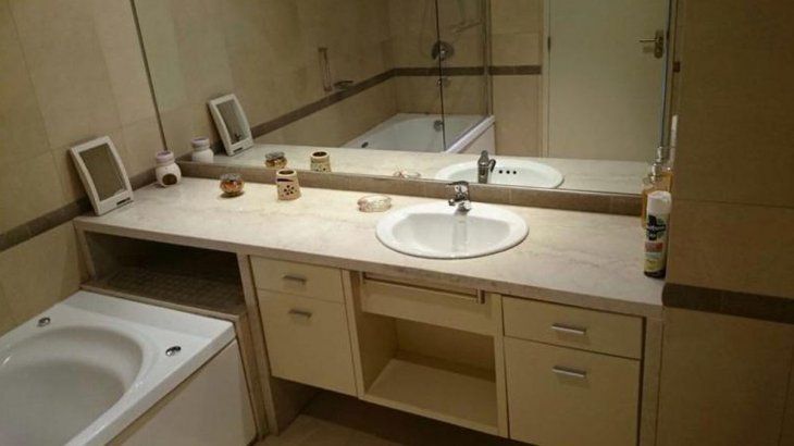 El baño donde fue hallado muerto Nisman