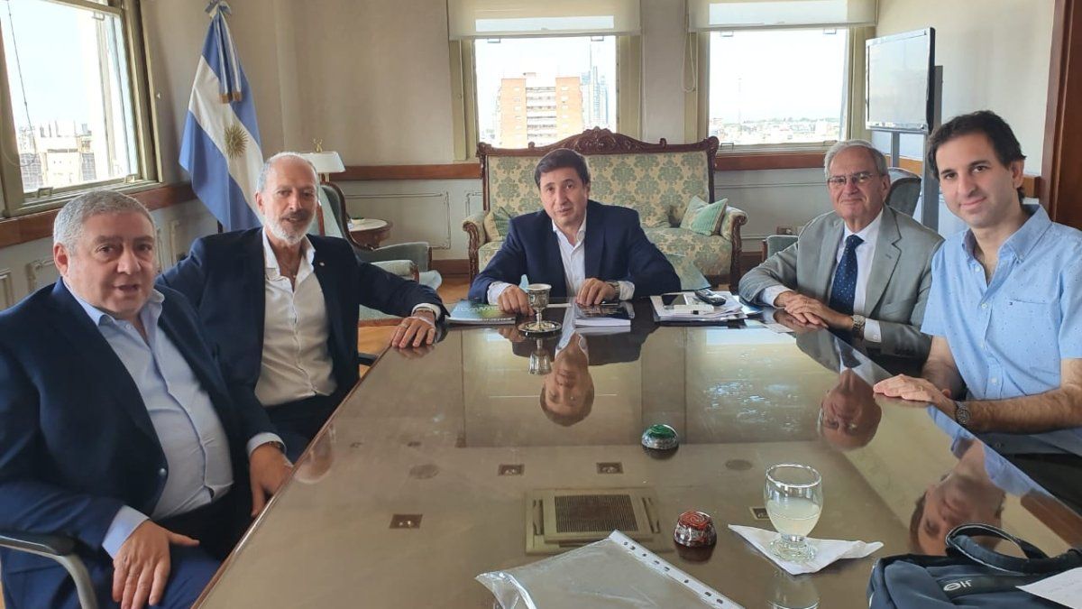Mesa Contra el Hambre: la DAIA se reunió con el ministro Arroyo