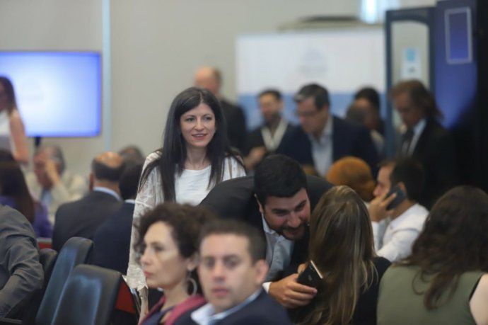 Fernanda Vallejos fue designada al frente de la comisión de Finanzas de Diputados.