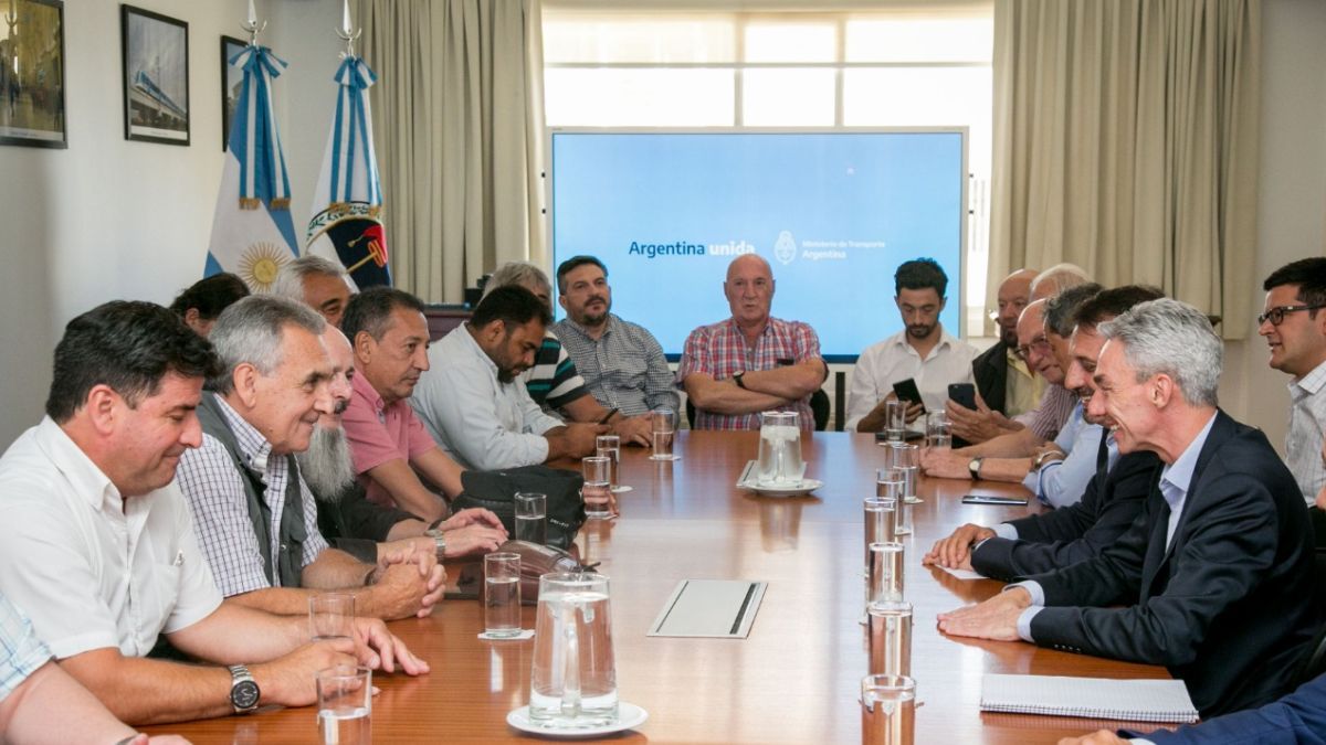 Gremios marítimos alertas por falta de nombramientos y licitación de puerto Buenos Aires