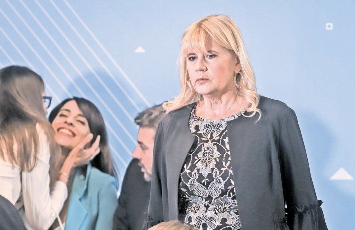 La ministra de Justicia, Marcela Losardo, se unió a las medidas de prevención para frenar el avance del coronavirus en el país.