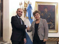El ministro de Economía Martín Guzmán junto a la Directora Gerente del Fondo Monetario Internacional (FMI), Kristalina Georgieva (Imagen de archivo).