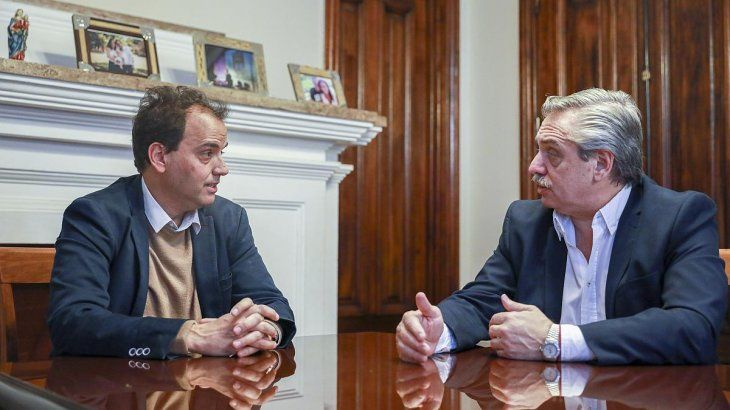 En la campaña para las PASO de 2019, el entonces precandidato presidencial del Frente de Todos, Alberto Fernández, visitó al intendente de Río Cuarto, Juan Manuel Llamosas.