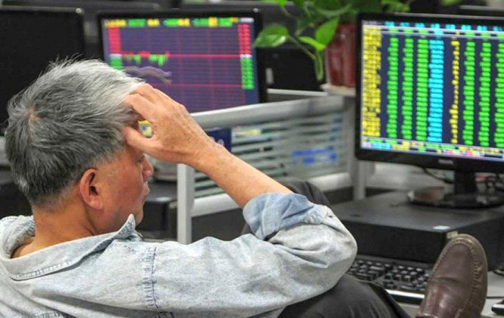 Mercados tiemblan por segunda ola de Covid-19: bolsas caen hasta 4,4% y commodities hasta 8,3% Mercados tiemblan por segunda ola de Covid-19: bolsas caen hasta 4,4% y commodities hasta 8,3%