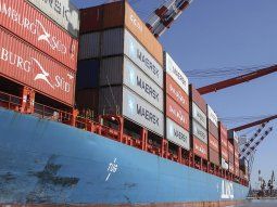 El comercio bilateral con Brasil se derrumbó en abril aunque se mantuvo el superávit.
