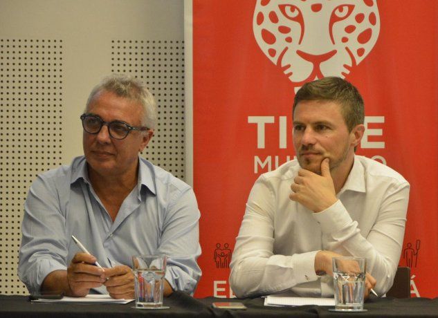 Julio Zamora y Augusto Costa, junto a pymes.