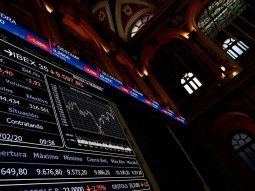 Las bolsas europeas arrancaron un lunes negro con caídas de hasta el 12% en algunos índices. Las bolsas europeas arrancaron un lunes negro con caídas de hasta el 12% en algunos índices.