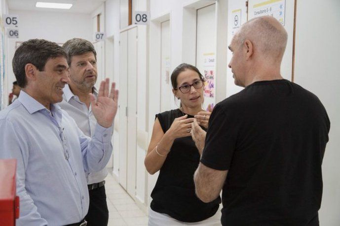 El ministro de Salud porteño, Fernán Quirós, junto al Jefe de Gobierno, Horacio Rodríguez Larreta.