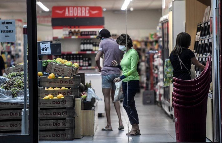 Fin de semana atípico para los supermercados. Cayeron las ventas y hubo más restricciones para los clientes.