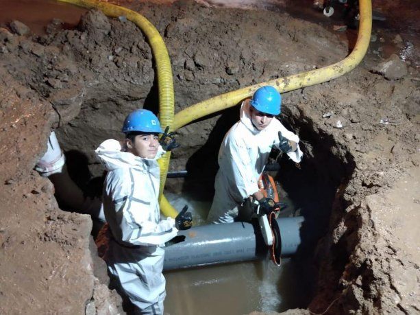 Gracias al sistema de guardias impulsado por la presidenta de AySA, Malena Galmarini, pudieron actuar con celeridad ante la emergencia.