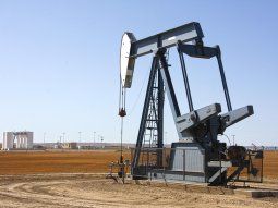El barril de petróleo WTI cerró por debajo de los u$s37 y el del Brent cruzó la barrera de los u$s40.