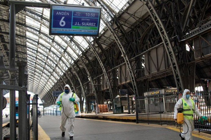 Testeos en la estación de Retiro.
