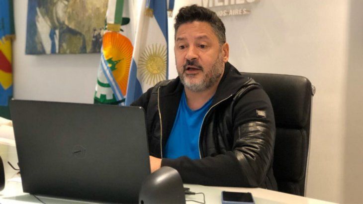 El titular del PJ bonaerense, Gustavo Menéndez, encabezó una videoconferencia con el resto de los dirigentes el sábado por la tarde. 
