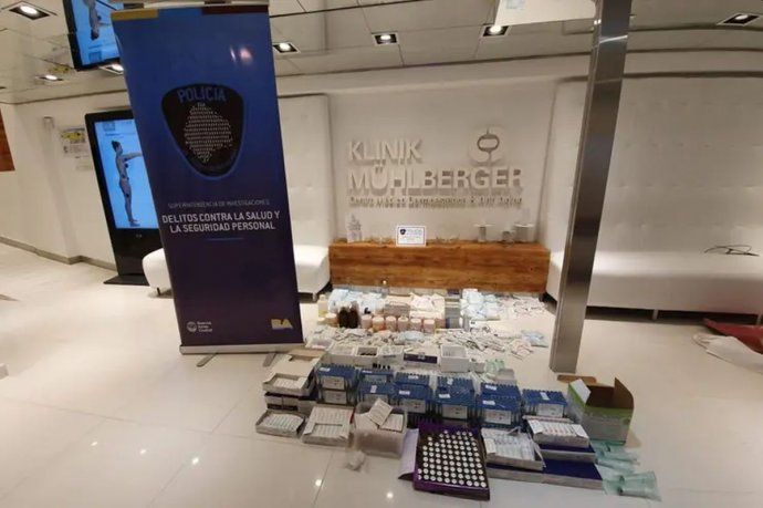 Durante una inspección en la Klinik Mühlberger se descubrieron medicamentos vencidos y residuos patológicos que no cumplían los protocolos de tratamiento.