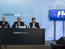 Rodríguez Larreta, Alberto Fernández y Axel Kicillof, en conferencia de prensa.