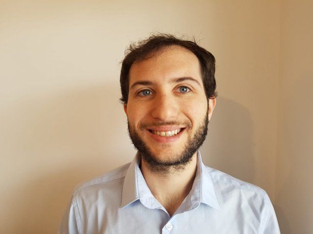 “Es muy importante la forma en que nos presentamos. Se va a ofrecer una credencial digital del encuestador, que podrá ser validada en la página web de la Dirección o en la del INDEC, y una nota firmada con el nombre del director del organismo", explica Rusansky.