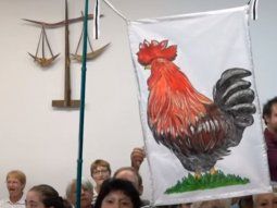 Maurice fue a juicio por su cacareo al alba
