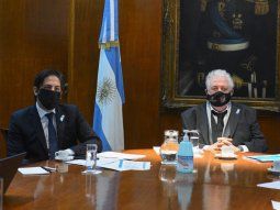 Los ministros Nicolás Trotta (Salud) y Ginés Gonzáles García (Educación), durante su encuentro virtual ayer con sus pares de las provincias.