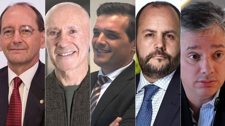 Sean Rooney (Shell Argentina) , Rogelio Pagano (Grupo DESA), Lucas Castiglioni (Nucleoeléctrica Argentina), Gustavo Castagnino (Genneia) y Emilio Guiñazú Fader (Subsecretaría de Energía de Mendoza).