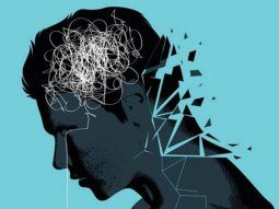 Los adolescentes que en general tienen una negación de todo lo que tiene que ver con la enfermedad y la muerte, van a tener reacciones imprevisibles, necesidad de aislarse virtualmente, de poner distancia, de encerrarse en mutismos infranqueables.