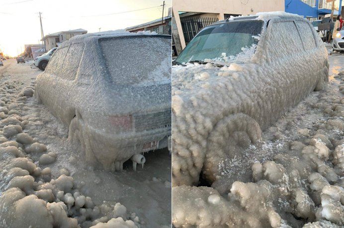Un auto se congeló en medio de la calle en Río Grande, Tierra del Fuego.