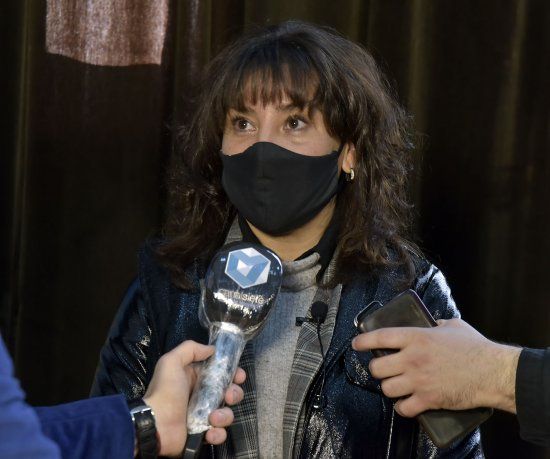 La ministra de Desarrollo Humano y Familia, Torres Otarola, podría dejar su cargo.