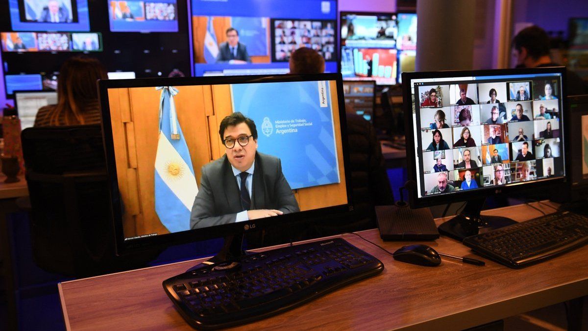Gobierno tiene listo borrador para prorrogar el freno a despidos (al menos) hasta fin de año