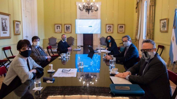 Gobierno arma 5 gabinetes para relanzar la economía Gobierno arma 5 gabinetes para relanzar la economía