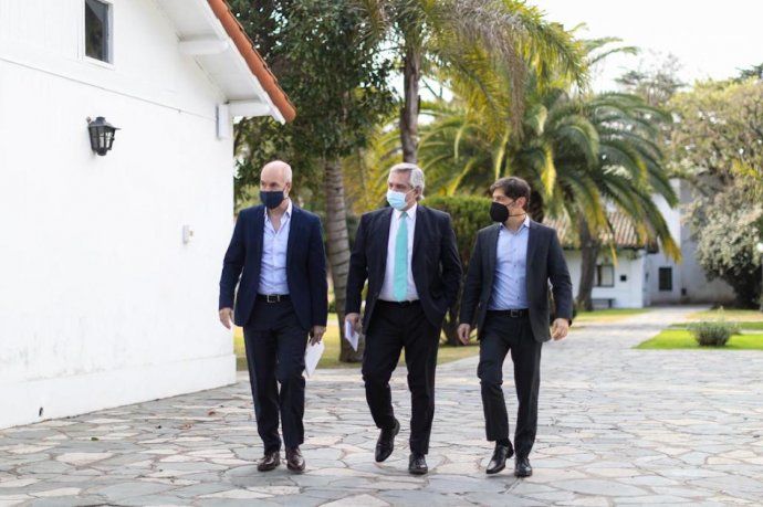 El presidente Alberto Fernández junto al gobernador bonaerense Axel Kicillof y el Jefe de Gobierno de la Ciudad Horacio Rodríguez Larreta.