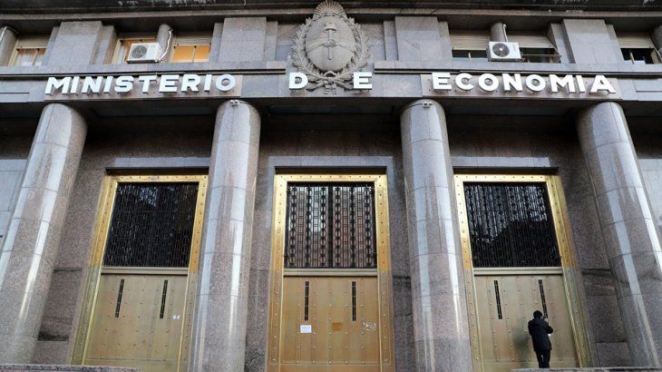 El Ministerio de Economía continúa su camino de normalización del mercado de deuda en pesos.