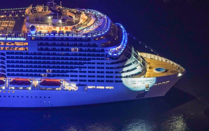 El MSC Grandiosa saldrá del puerto de Génova para una travesía de siete días por la costa de Italia. El MSC Grandiosa saldrá del puerto de Génova para una travesía de siete días por la costa de Italia.