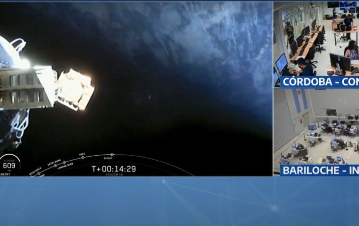 El momento del despliegue del satélite.