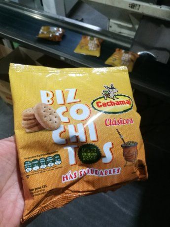 Lanzan renovada versión del típico bizcochito.