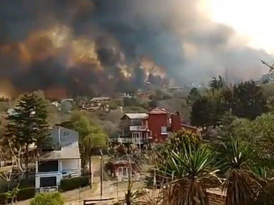 Desastre ambiental: son 13 las provincias afectadas por incendios forestales