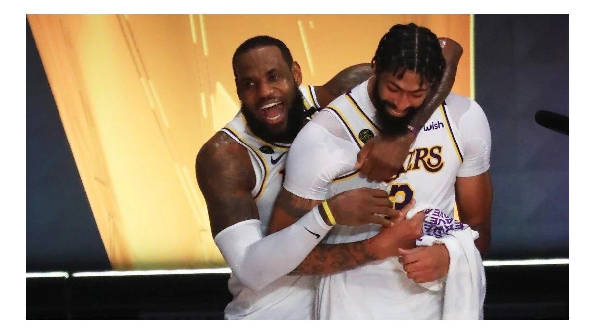 NBA: al ritmo de LeBron James los Lakers se coronan y recuperan el cetro de los más ganadores