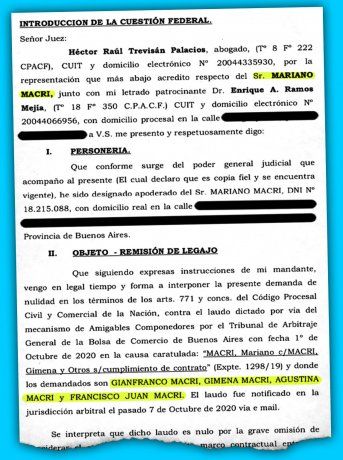Escrito. La demanda ingresó a la Justicia el 15 de octubre, apenas un día después de que empezara a circular el rumor sobre la existencia de un libro que apuntaba a Mauricio Macri.