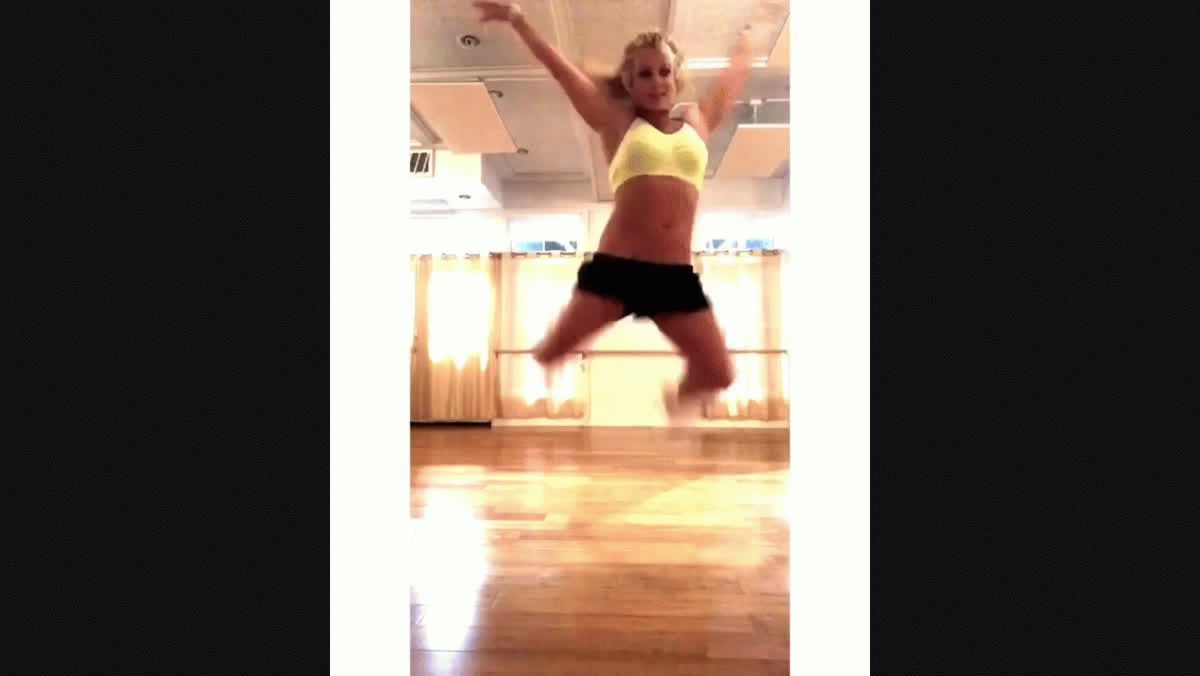Britney Spears se fracturó el pie bailando y compartió el video con sus fanáticos