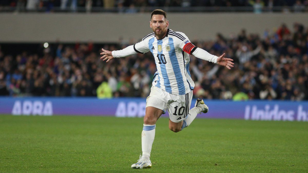 Messi busca su primer gol ante Brasil en las eliminatorias; los