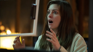 Anne Hathaway, actriz destacada en el elenco de Solos.