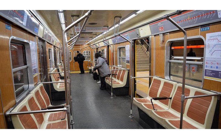 Los vagones modelo CAF 5.000 comprados a Madrid tiene entre 35 y 40 años. En España ya casi ni circulan y son utilizados para pruebas con explosivos. (foto: gentileza En el Subte)