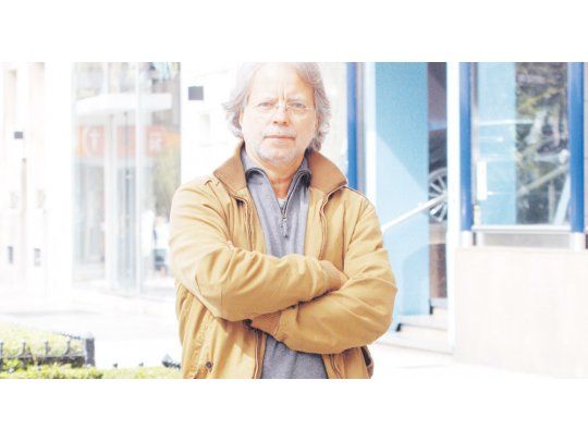 Couto. “La escritura tiene una relación con el sueño que debe ser interrogada. El sueño es algo oscuro, subterráneo, que no dominamos”. Foto: Mariano Fuchila.