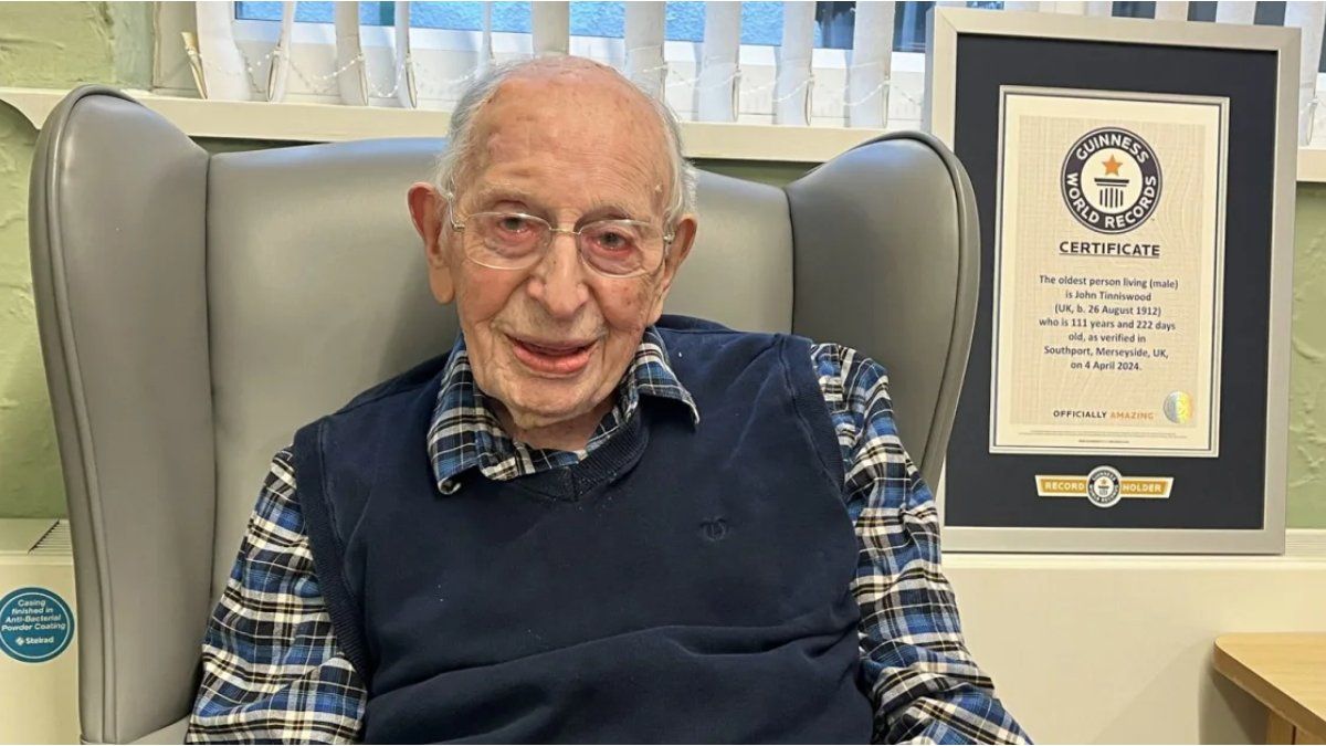 John Alfred Tinniswood, the world’s oldest man, dies at 112