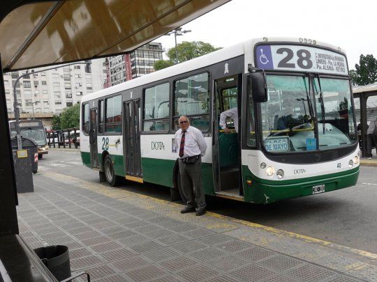 Disidentes De La Uta Cancelaron El Paro De Colectivos En El Amba