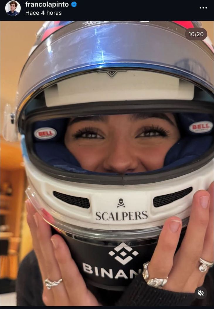 La publicación no tardó en multiplicarse en redes y alimentar conjeturas. En cuestión de minutos, los seguidores comenzaron a hablar de algo más que una amistad. Lejos de esquivar el tema, ambos sumaron comentarios que avivaron el misterio.