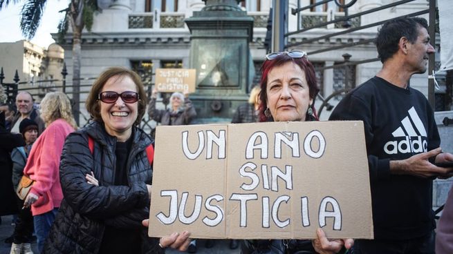 Militantes y organizaciones sociales se movilizaron para reclamar justicia a un año del atentado contra Cristina Kirchner.&nbsp;