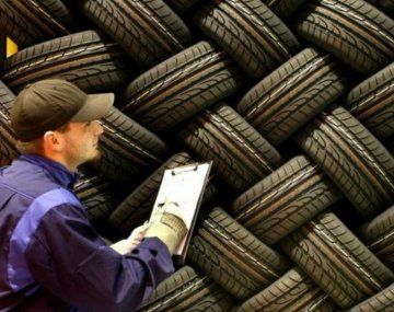 Cabot es productora de negro de humo, un insumo esencial para la fabricación de neumáticos. Cabot es productora de negro de humo, un insumo esencial para la fabricación de neumáticos.