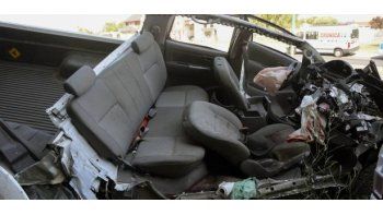 Un matrimonio y su hija de 17 años fallecieron al ser embestidos por un camión en la ruta 36