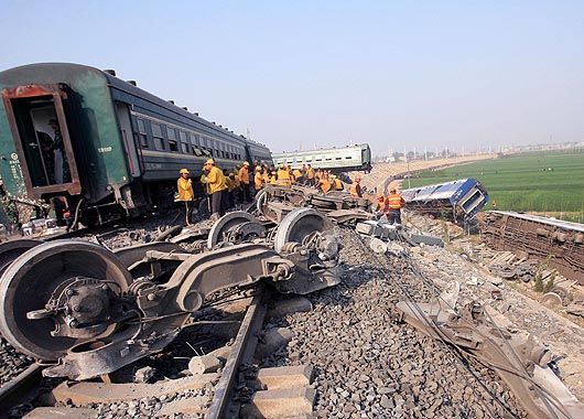 Tragedia en China: choque de trenes deja 66 muertos y 400 heridos (foto 1)
