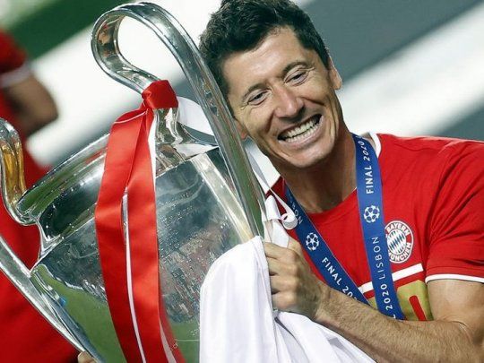 Robert Lewandowski con la Champions League